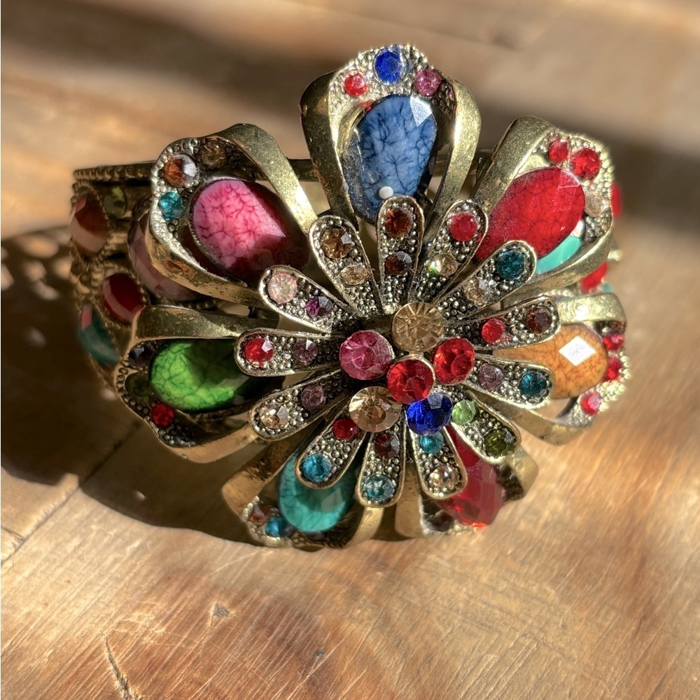 Vintage Bold & Glamorous Multi-Color Statement Bracelet
